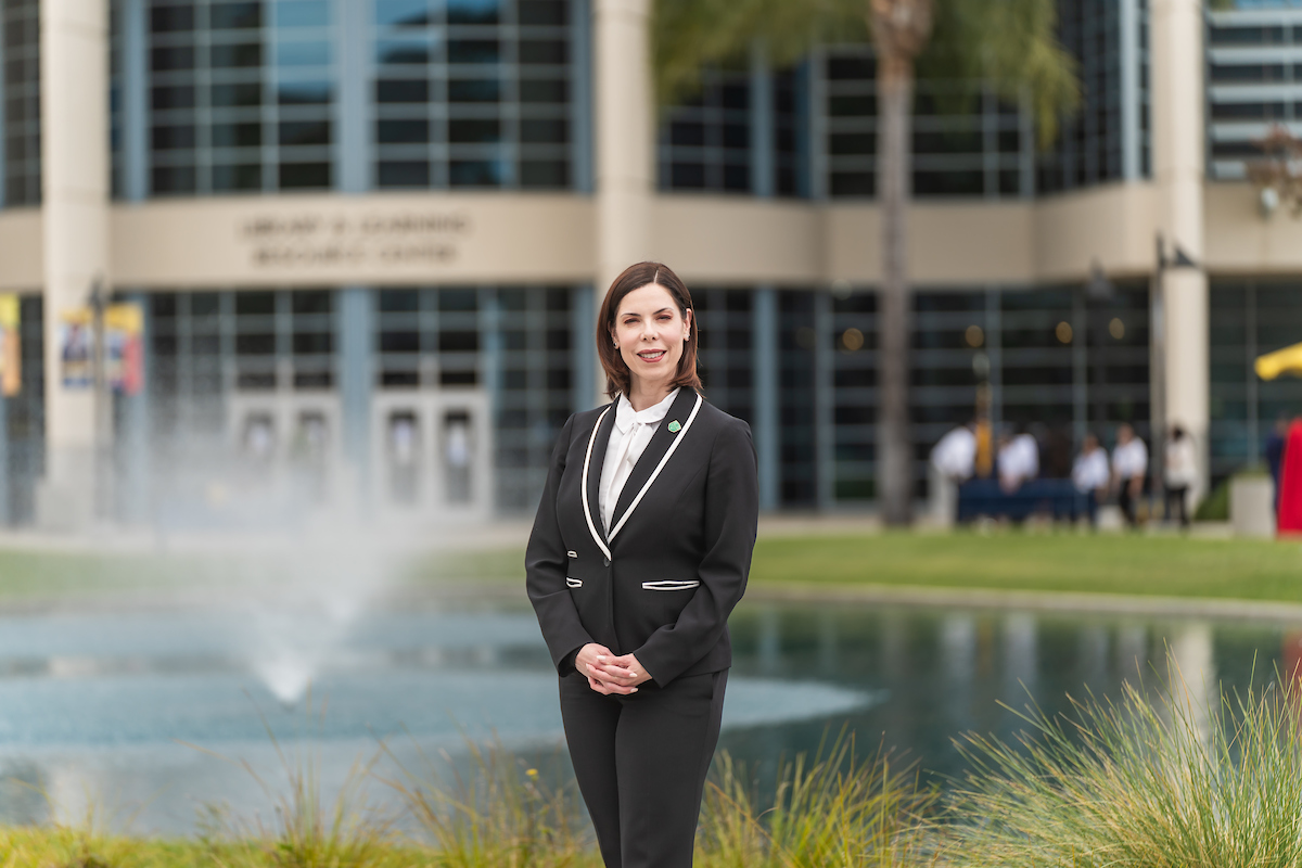 Shivon Ozinga poses on the Cypress College campus